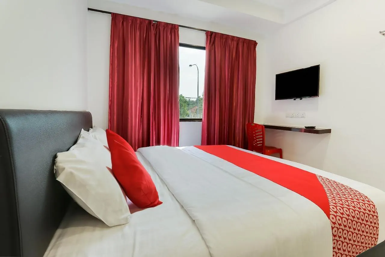 Super Oyo 89495 Rich Hotel Johor Bahru