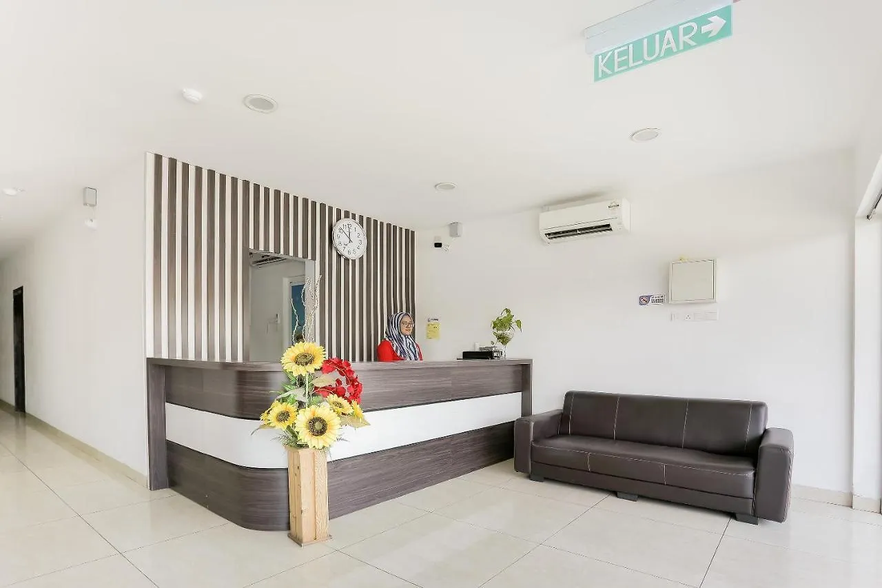Super Oyo 89495 Rich Hotel Johor Bahru