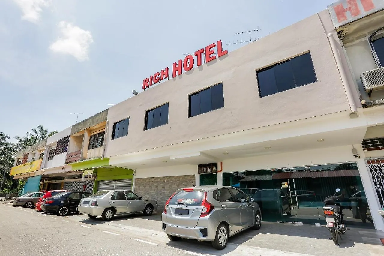 Super Oyo 89495 Rich Hotel Johor Bahru 2*,  Maleisië