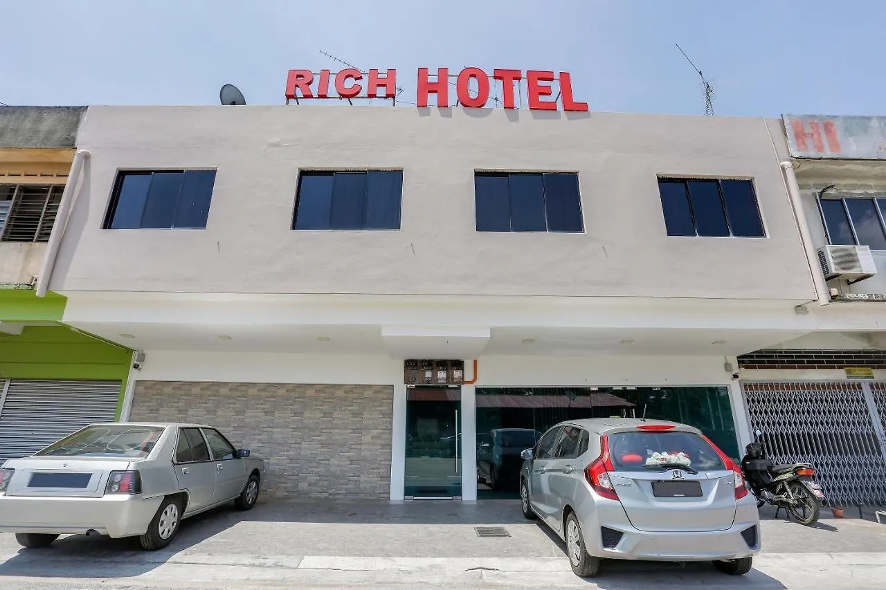 Super Oyo 89495 Rich Hotel Johor Bahru